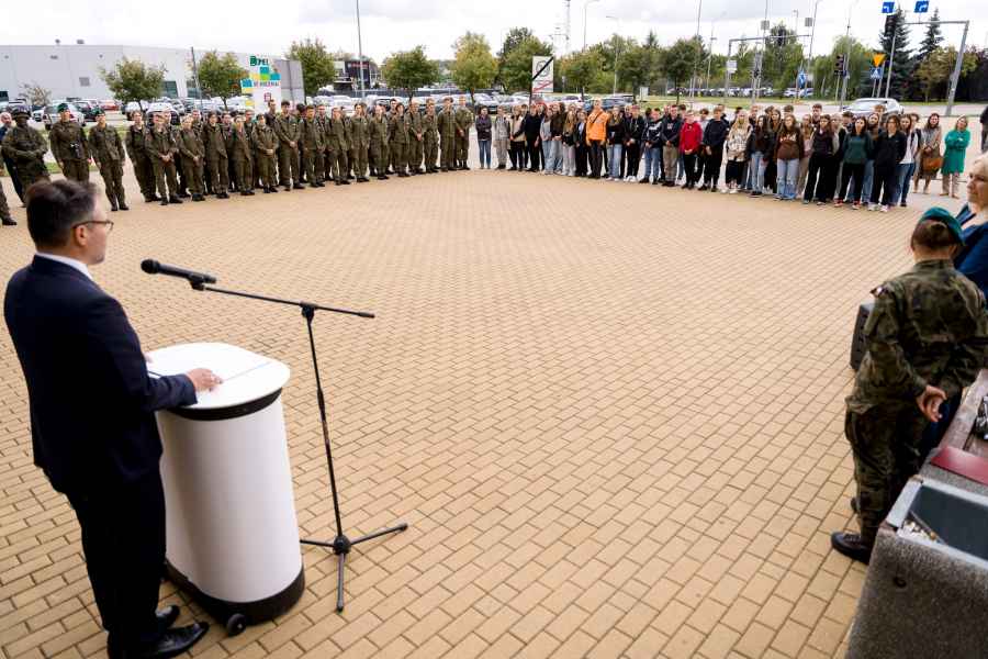 Przemowa Rektora Akademii Łomżyńskiej do uczniów, studentów i żółnierzy