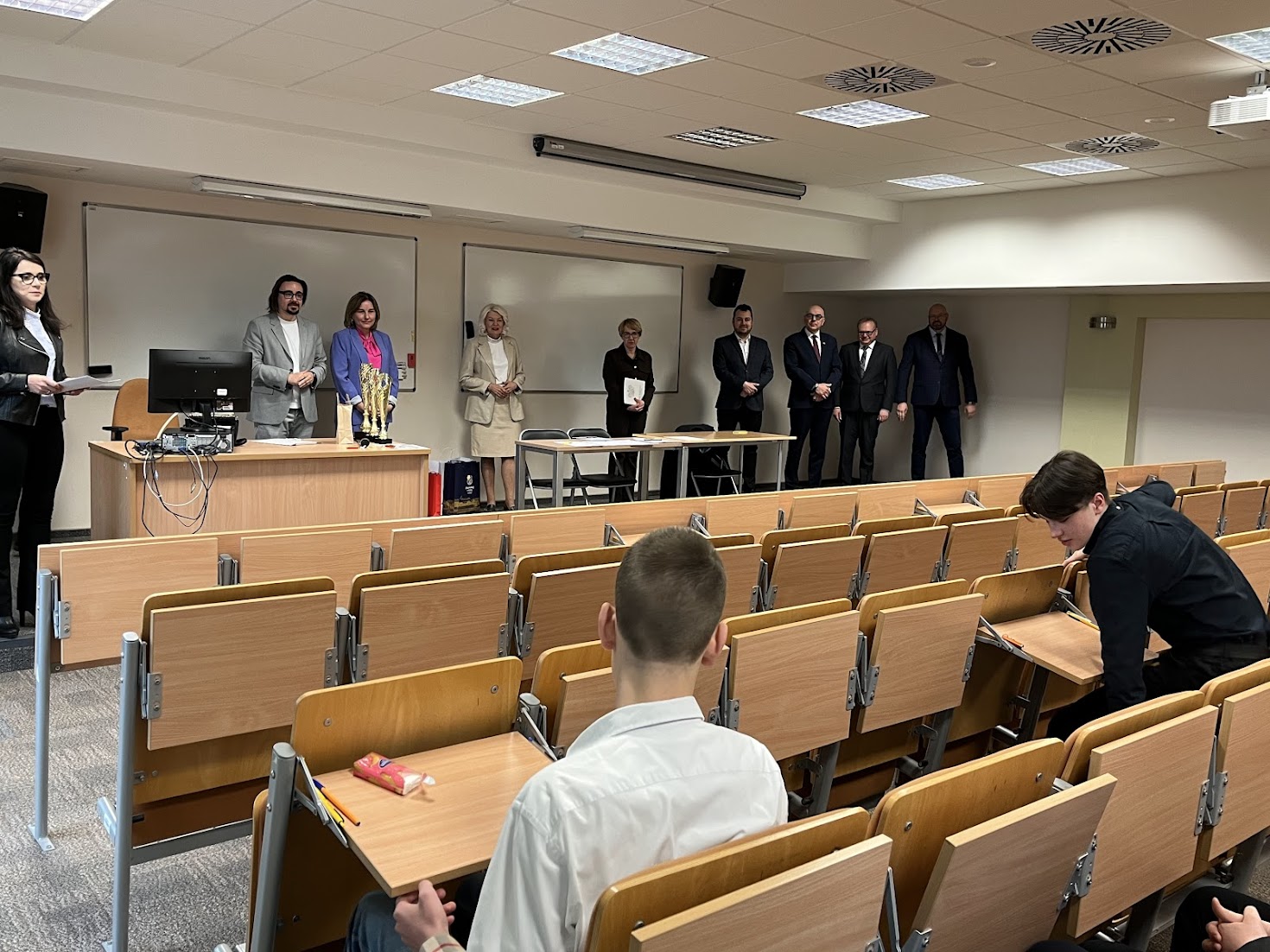https://al.edu.pl/wpa/wydzial/aktualnosci/379-wyniki-konkursu-wiedzy-o-prawie-prawo-karne-i-postepowanie-w-sprawach-nieletnich